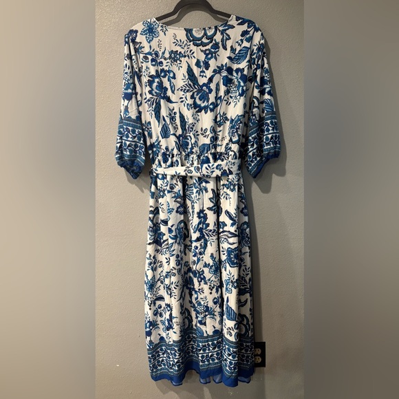 BloomChic Blue and White Patterned Maxi Dress - Picture 3 of 5